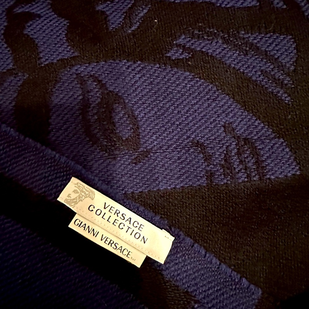 Beautiful scarf!